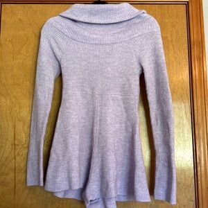 New urban outfitters size M sweater romper in lilac
